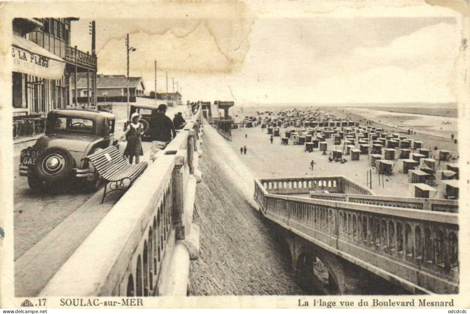 SOULAC Sur MER  La Plage Vue Du Boulevard Mesnard Belle Voiture à Identifier RV - Soulac-sur-Mer