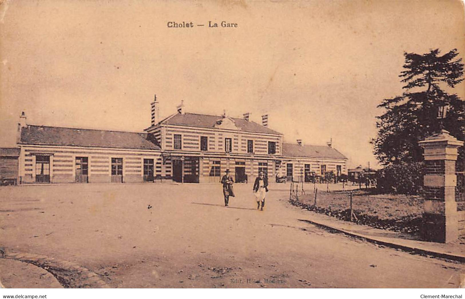 CHOLET - La Gare - état - Cholet