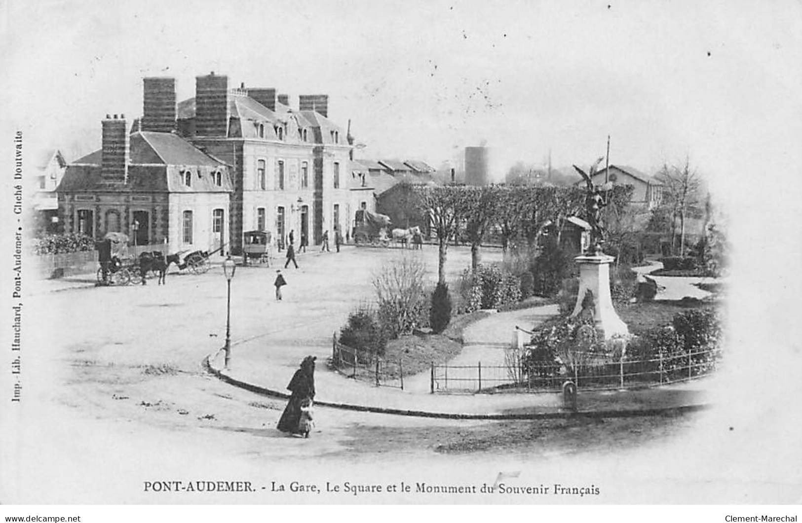 PONT AUDEMER - La Gare - Le Square Et Le Monument Du Souvenir Français - Très Bon état - Pont Audemer