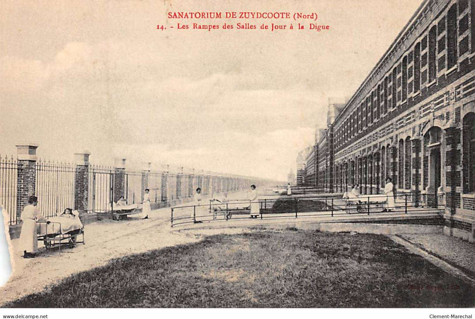 Sanatorium De ZUYDCOOTE - Les Rampes Des Salles De Jour à La Digue - état - Autres & Non Classés