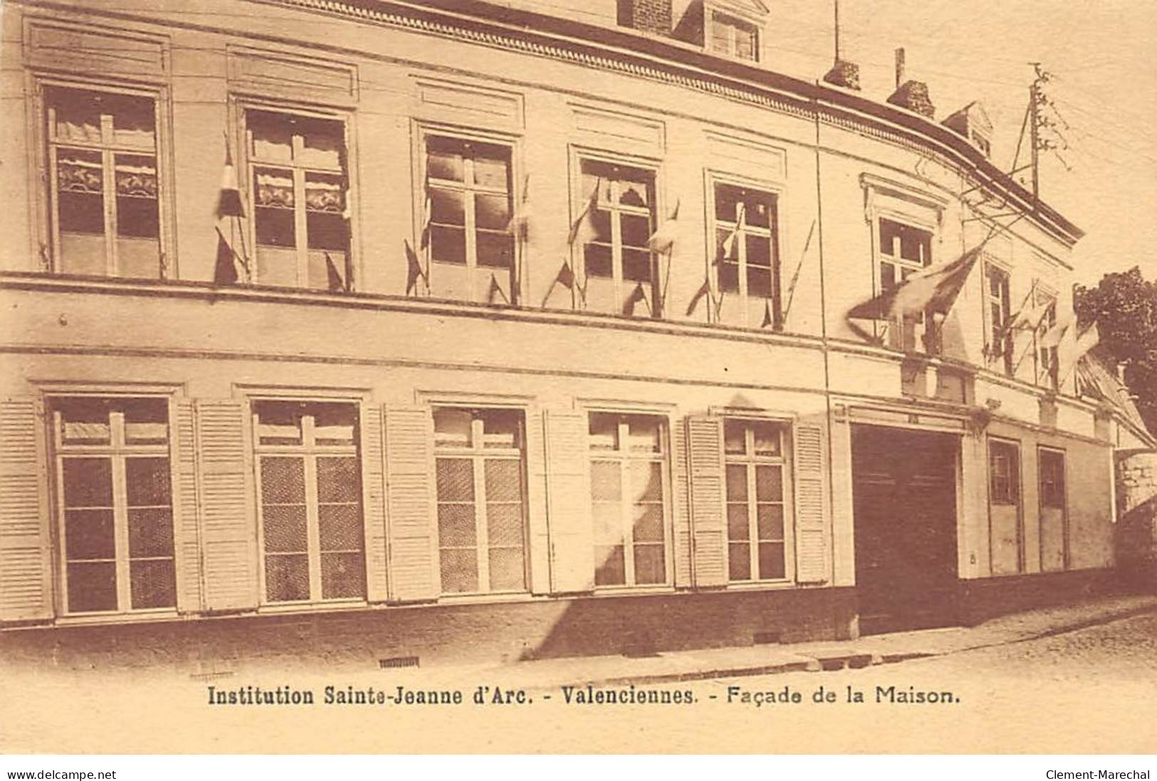 VALENCIENNES - Institution Sainte Jeanne D'Arc - Façade De La Maison - Très Bon état - Valenciennes