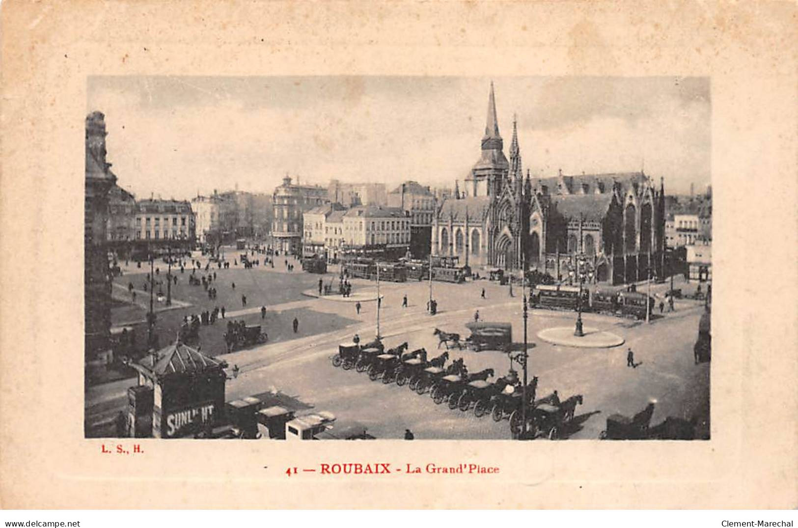 ROUBAIX - La Grand Place - Très Bon état - Roubaix