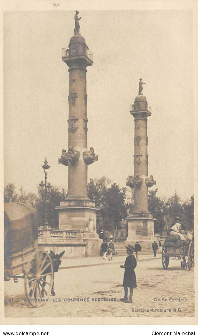 BORDEAUX - Les Colonnes Rostrales - Très Bon état - Bordeaux