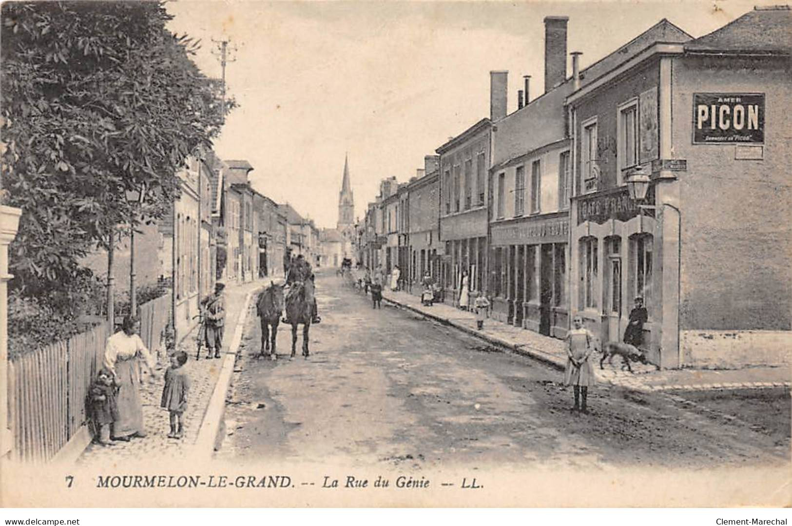 MOURMELON LE GRAND - La Rue Du Casino - Très Bon état - Mourmelon Le Grand