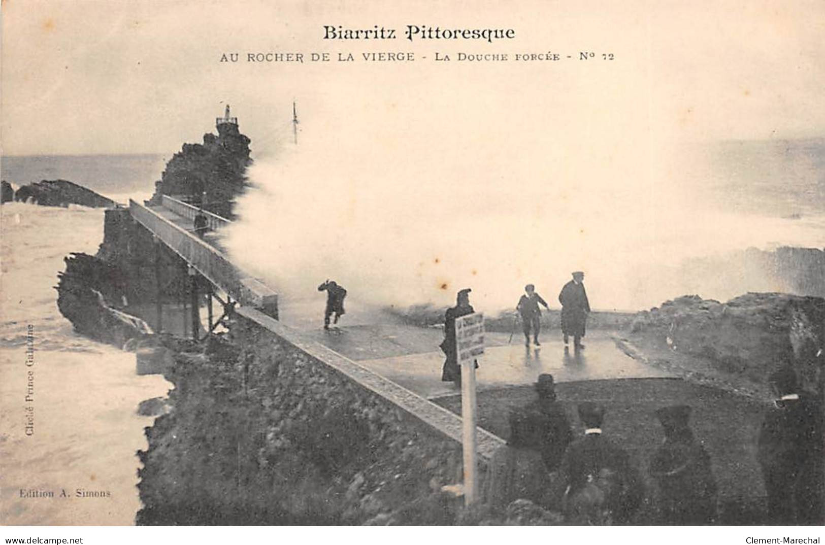 BIARRITZ - Au Rocher De La Vierge - La Douche Forcée - Très Bon état - Biarritz