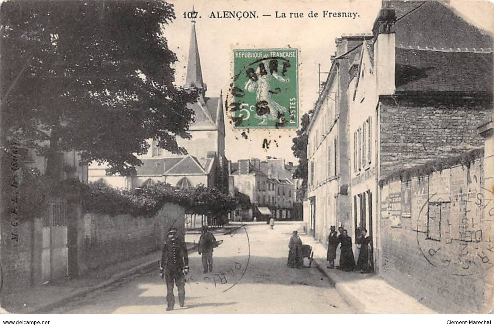 ALENCON - La Rue De Fresnay - état - Alencon
