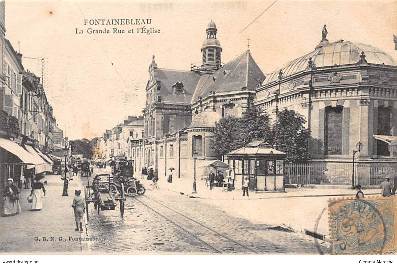 FONTAINEBLEAU - La Grande Rue Et L'Eglise - Très Bon état - Fontainebleau