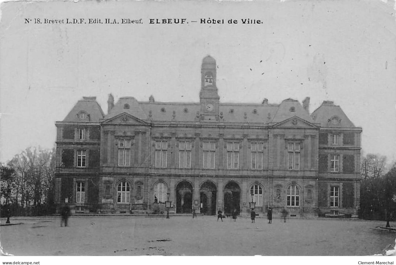 ELBEUF - Hôtel De Ville - état - Elbeuf