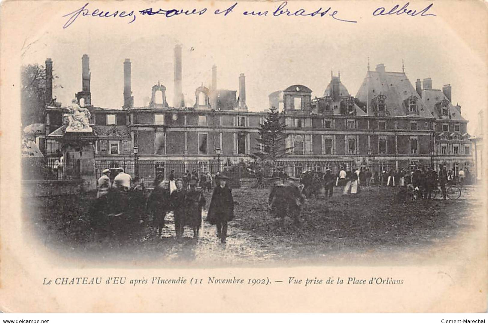 Le Château D'EU Après L'Incendie - 11 Novembre 1902 - Vue Prise De La Place D'Orléans - état - Eu