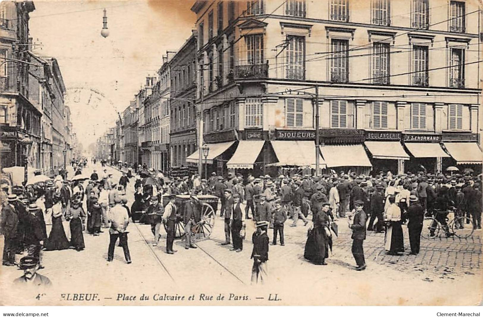 ELBEUF - Place Du Calvaire Et Rue De Paris - état - Elbeuf