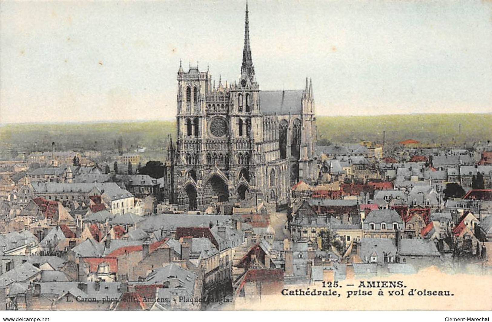 AMIENS - Cathédrale, Prise à Vol D'oiseau - Très Bon état - Amiens
