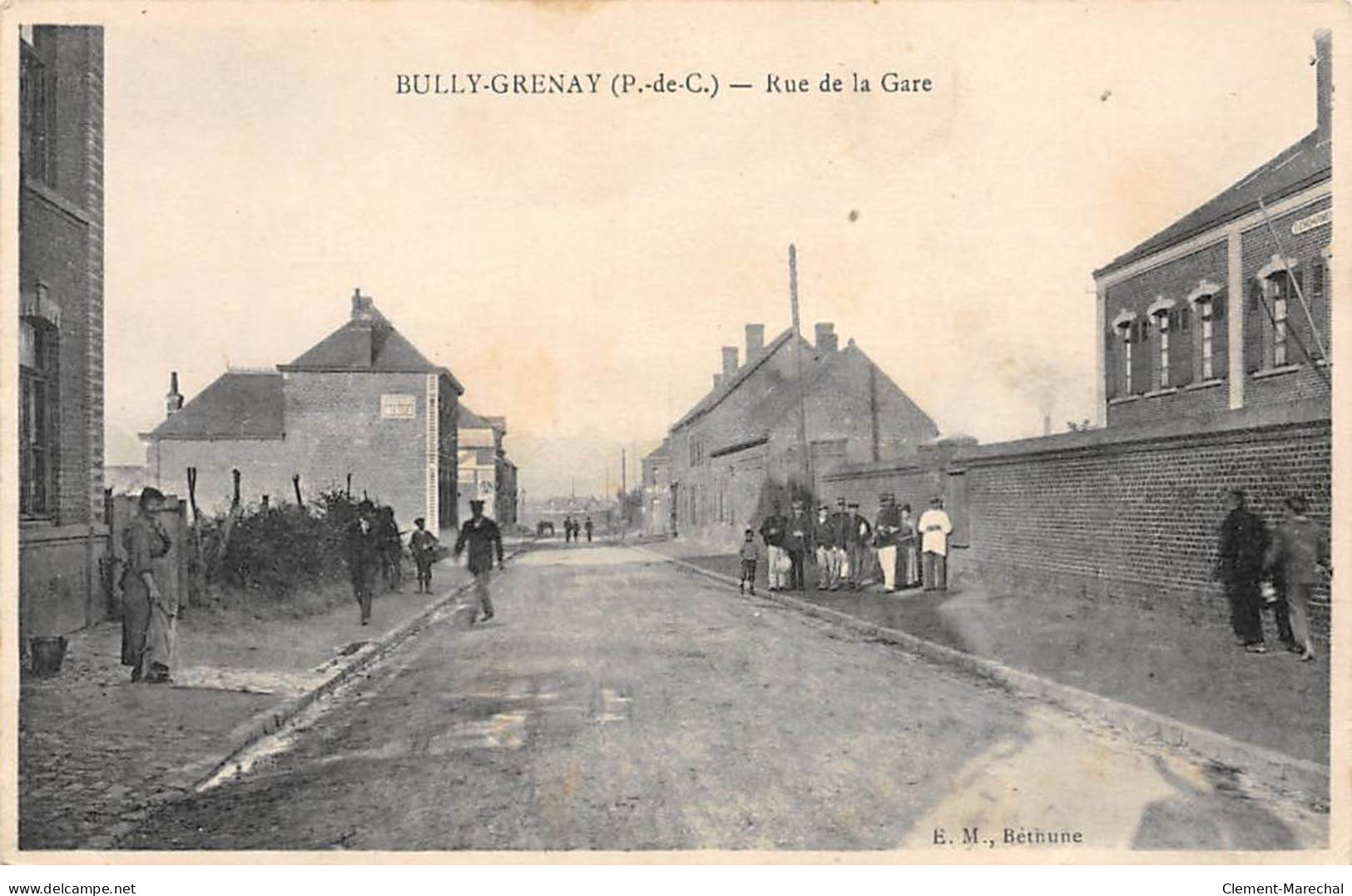 BULLY GRENAY - Rue De La Gare - état - Andere & Zonder Classificatie