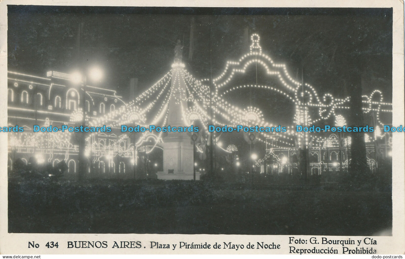 R010896 Buenos Aires. Plaza Y Piramide De Mayo De Noche. G. Bourquin. 1912 - Monde