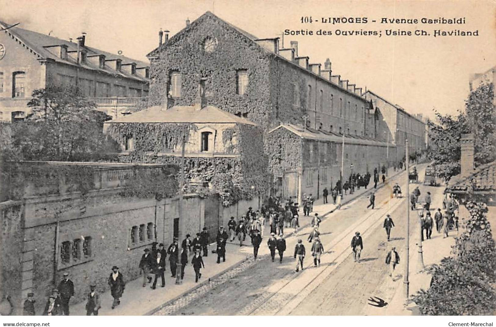 LIMOGES - Avenue Garibaldi - Sortie Des Ouvriers - Usine Ch. Haviland - Très Bon état - Limoges