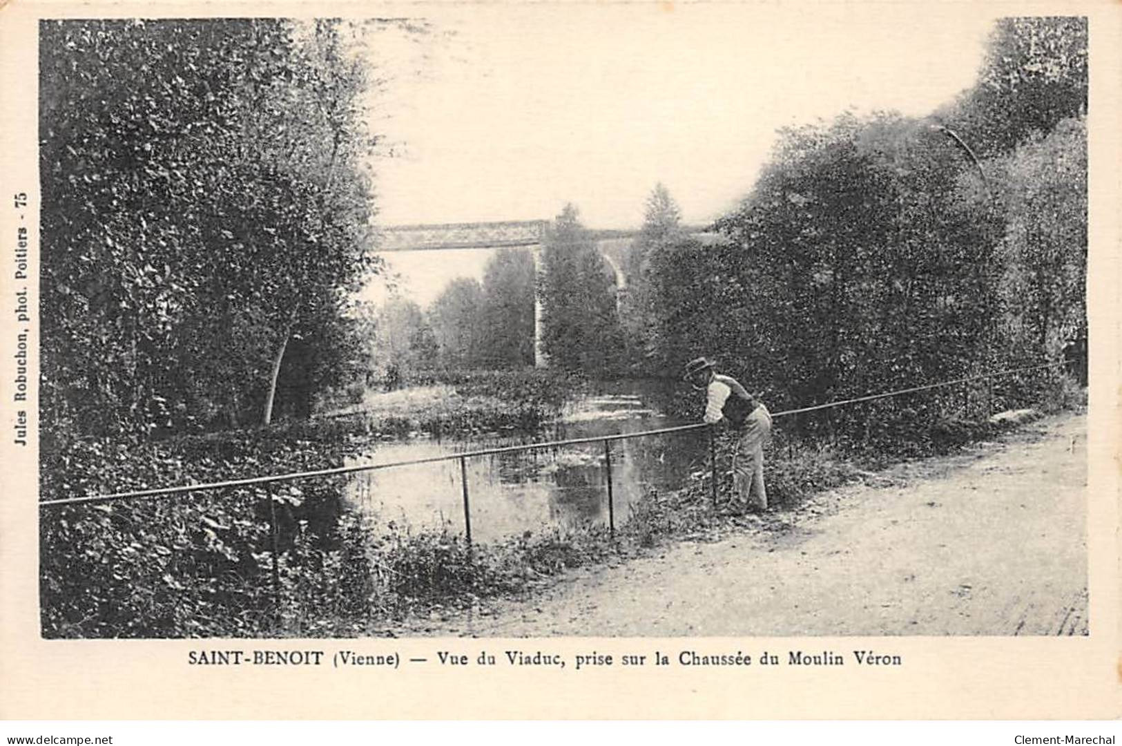 SAINT BENOIT - Vue Du Viaduc Prise Sur La Chaussée Du Moulin Véron - Très Bon état - Saint Benoit