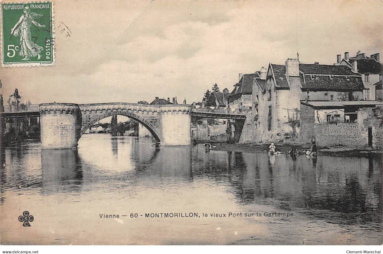 MONTMORILLON - Le Vieux Pont Sur La Gartempe - Très Bon état - Montmorillon