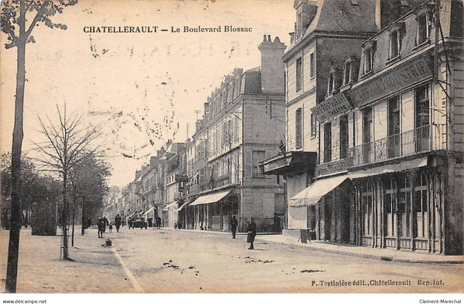 CHATELLERAULT - Le Boulevard Blossac - état - Chatellerault