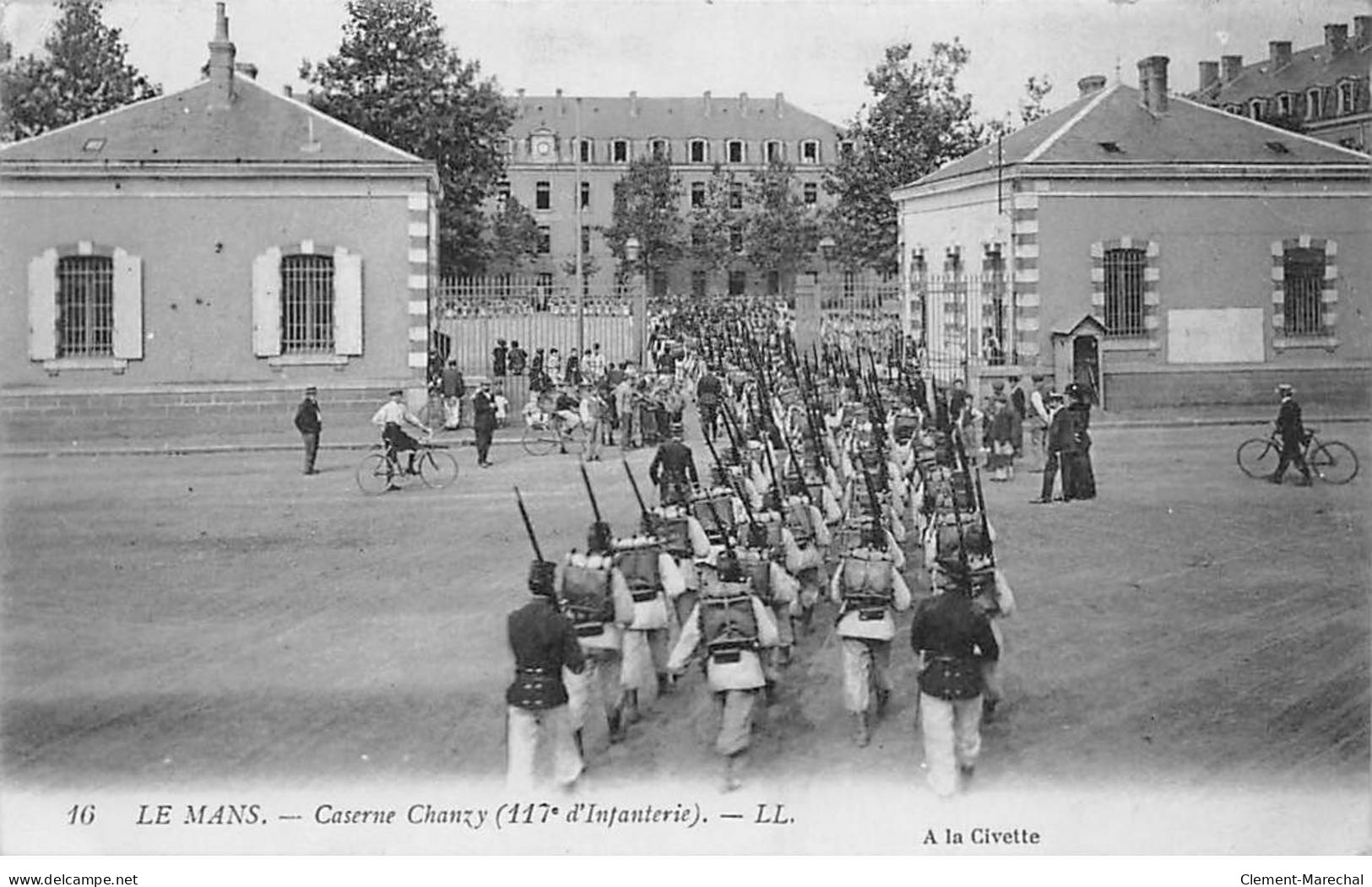 LE MANS - Caserne Chanzy - 117e D'Infanterie - état - Le Mans