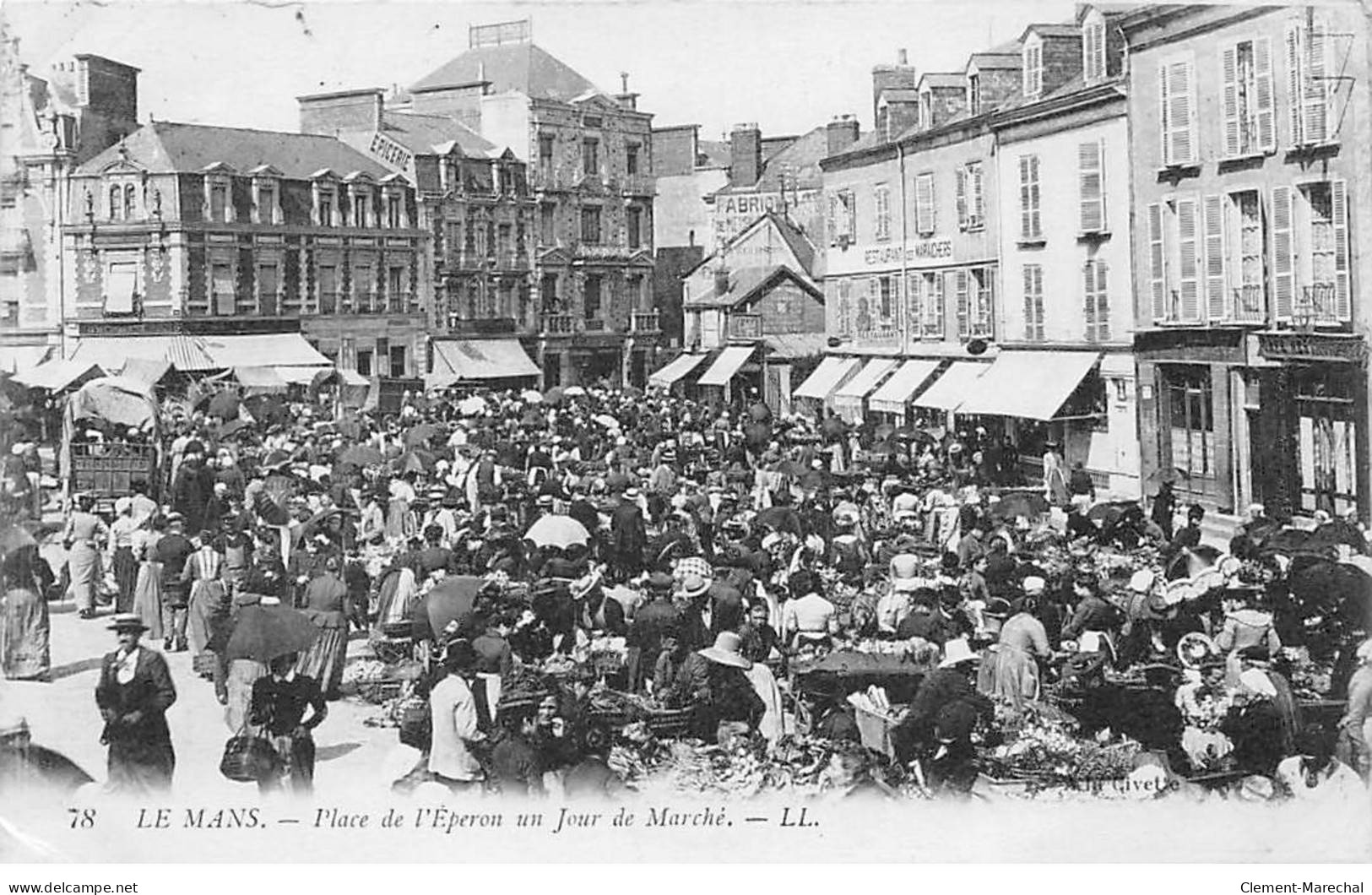 LE MANS - Place De L'Eperon Un Jour De Marché - état - Le Mans