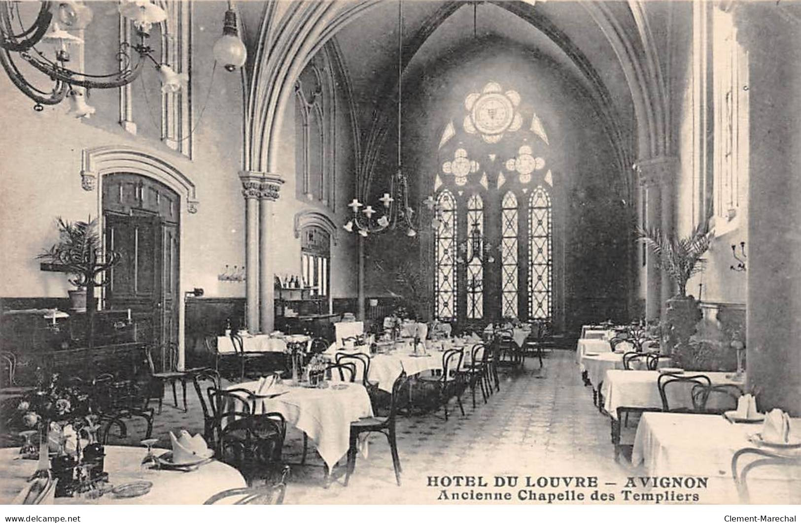 AVIGNON - Hotel Du Louvre - Ancienne Chapelle Des Templiers - Très Bon état - Avignon