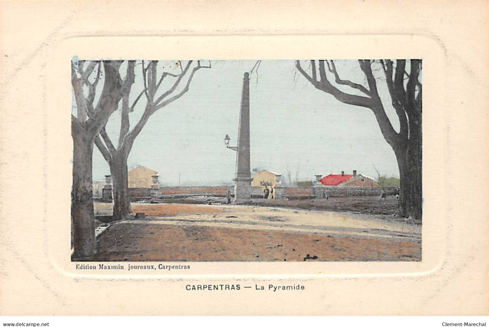 CARPENTRAS - La Pyramide - Très Bon état - Carpentras