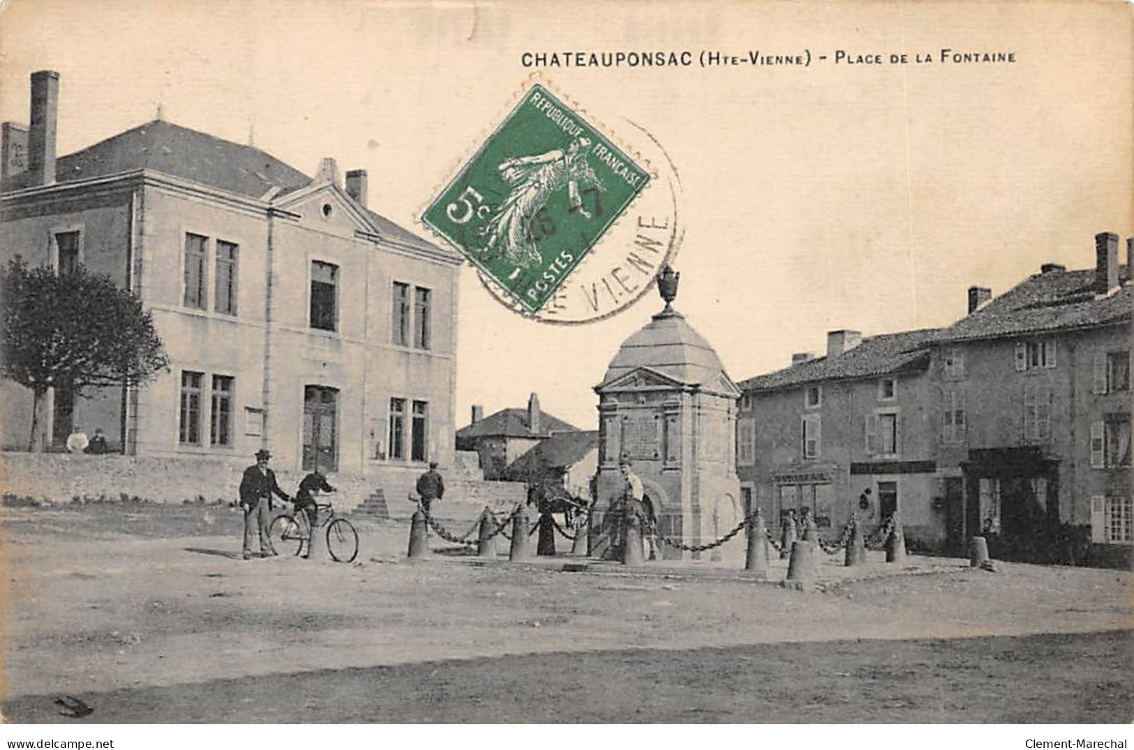 CHATEAUPONSAC - Place De La Fontaine - Très Bon état - Chateauponsac