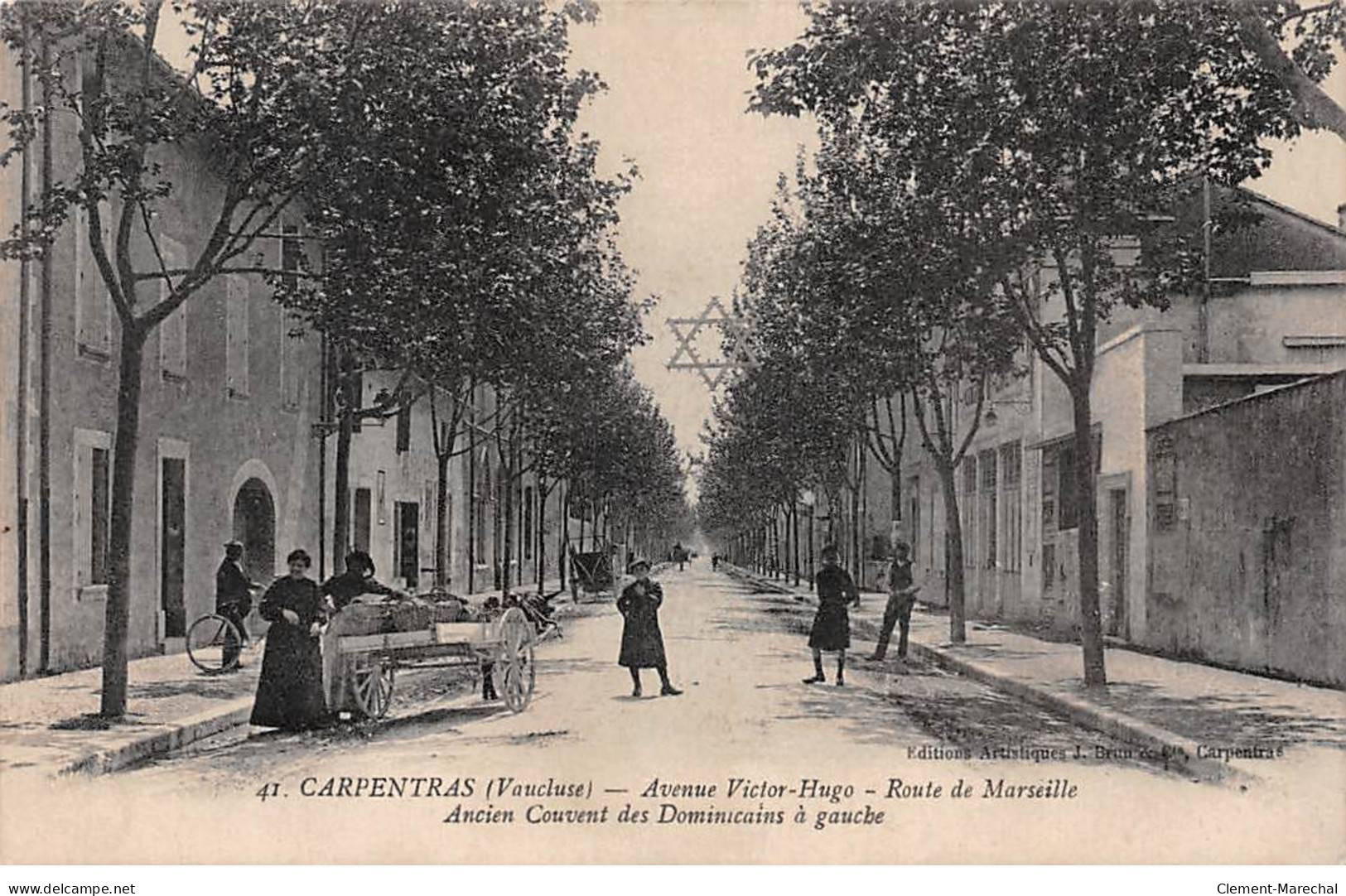 CARPENTRAS - Avenue Victor Hugo - Route De Marseille - Ancien Couvent Des Dominicains à Gauche - état - Carpentras