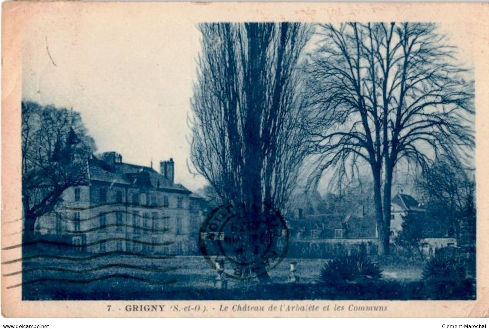 GRIGNY: Château De L'arbalète Et Les Communs -  état - Grigny