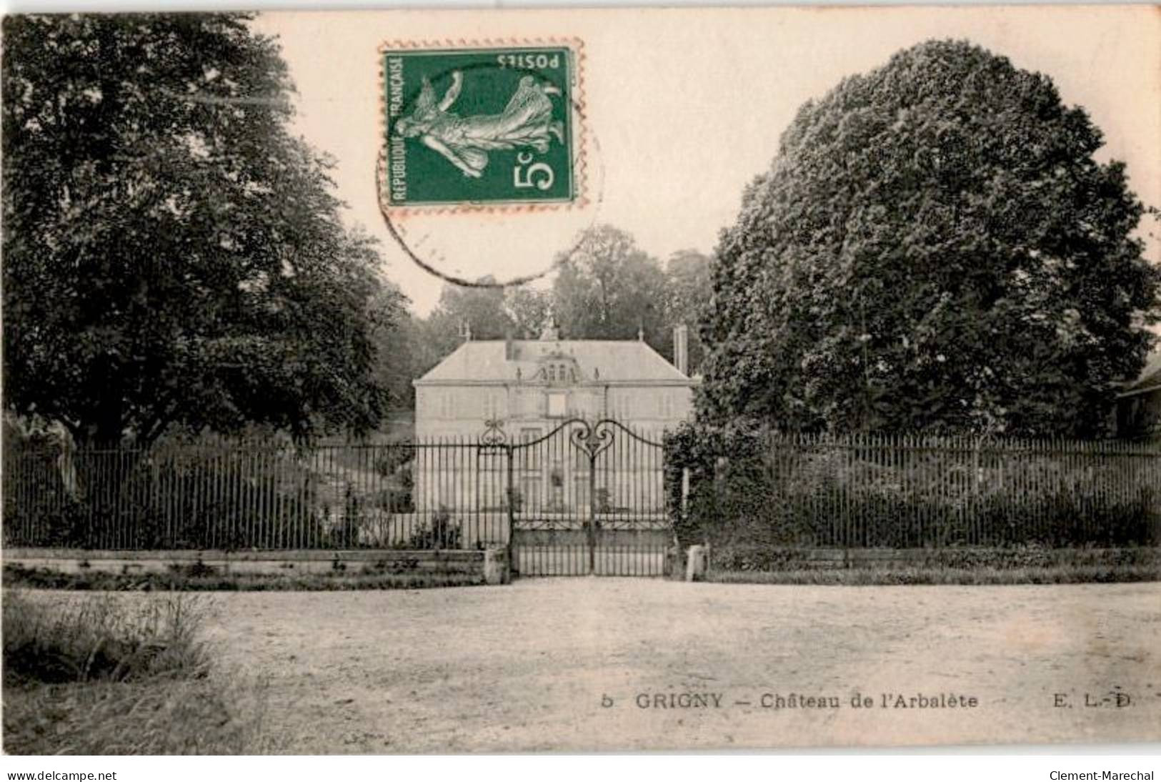 GRIGNY: Le Château De L'arbalète - Très Bon état - Grigny