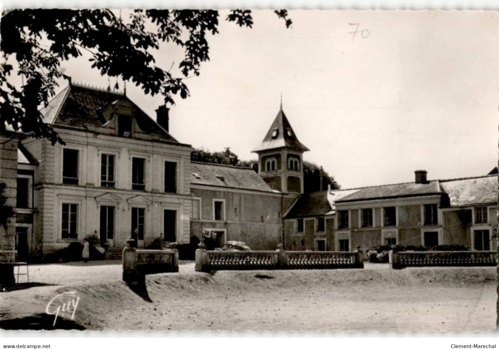 GRIGNY: L'école Des Aiglons - Très Bon état - Grigny