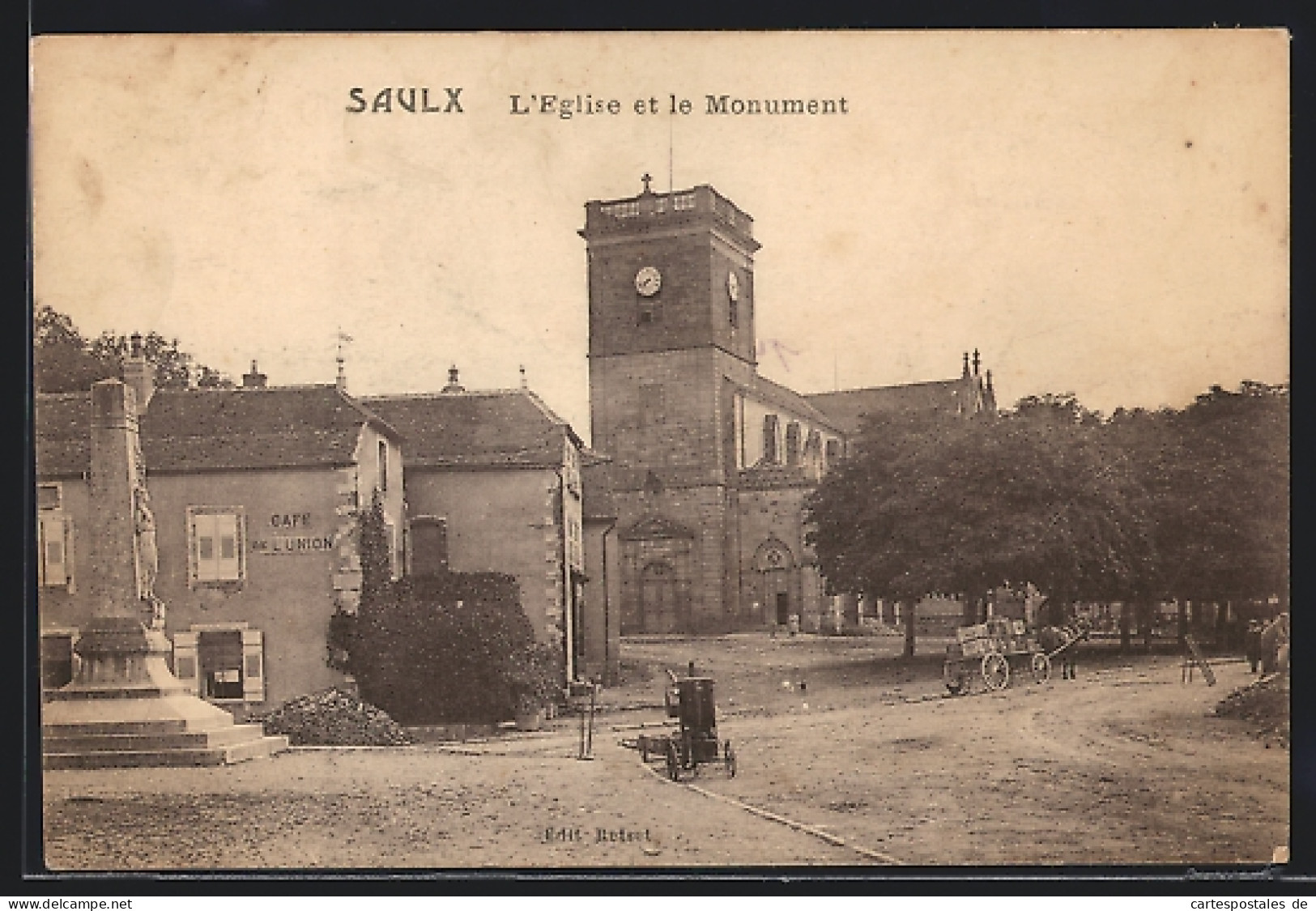 CPA Saulx, L`Eglise Et Le Monument  - Sonstige & Ohne Zuordnung