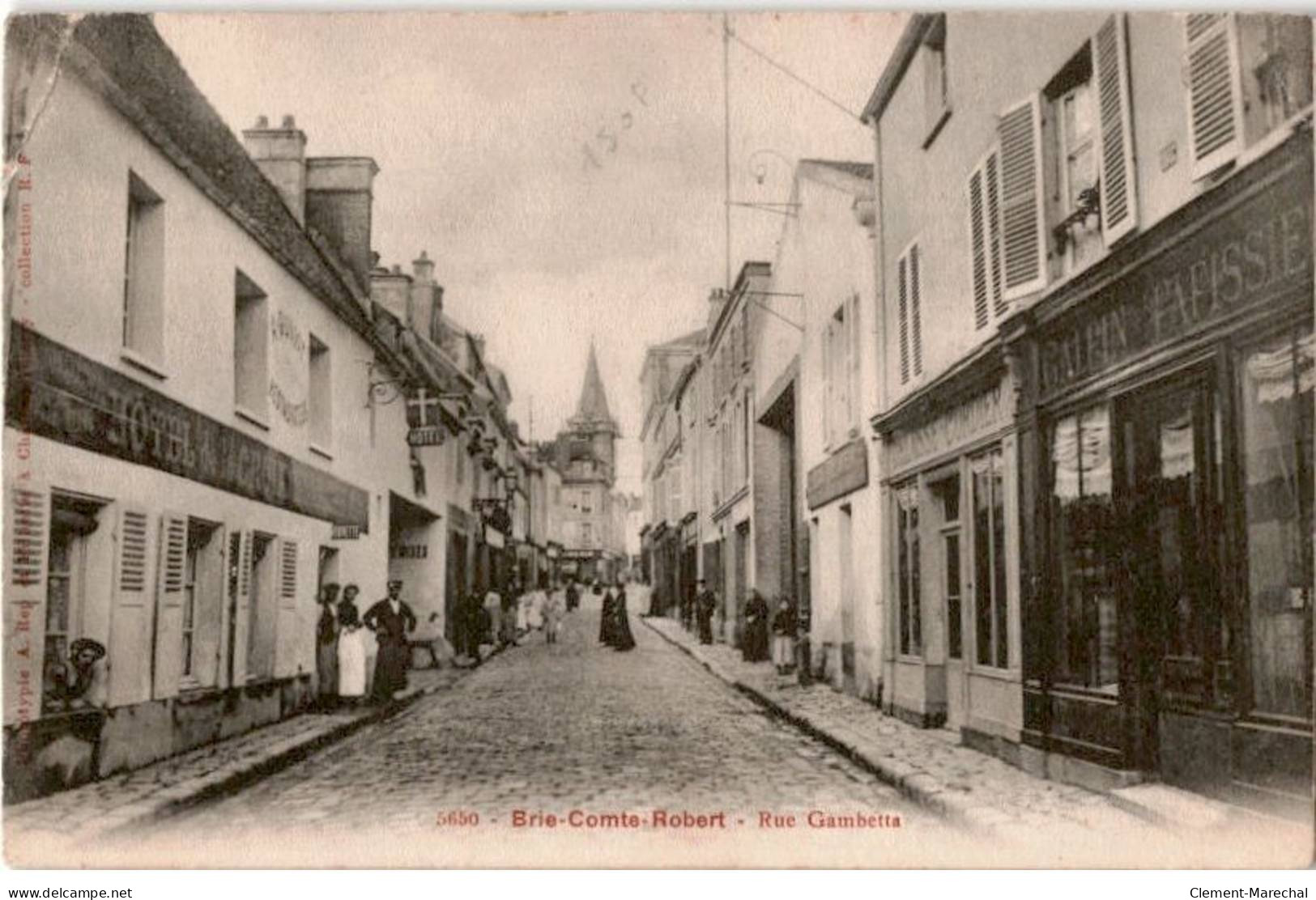 BRIE COMTE ROBERT: Rue Gambetta - état - Brie Comte Robert