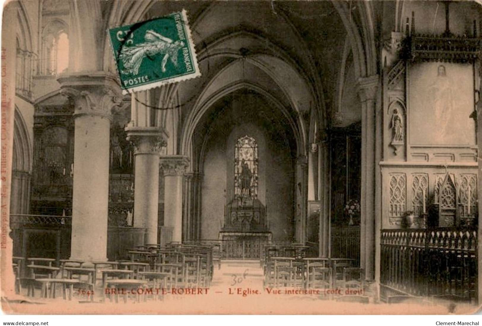 BRIE COMTE ROBERT: L'église Vue Intérieure (côté Droit) - état - Brie Comte Robert