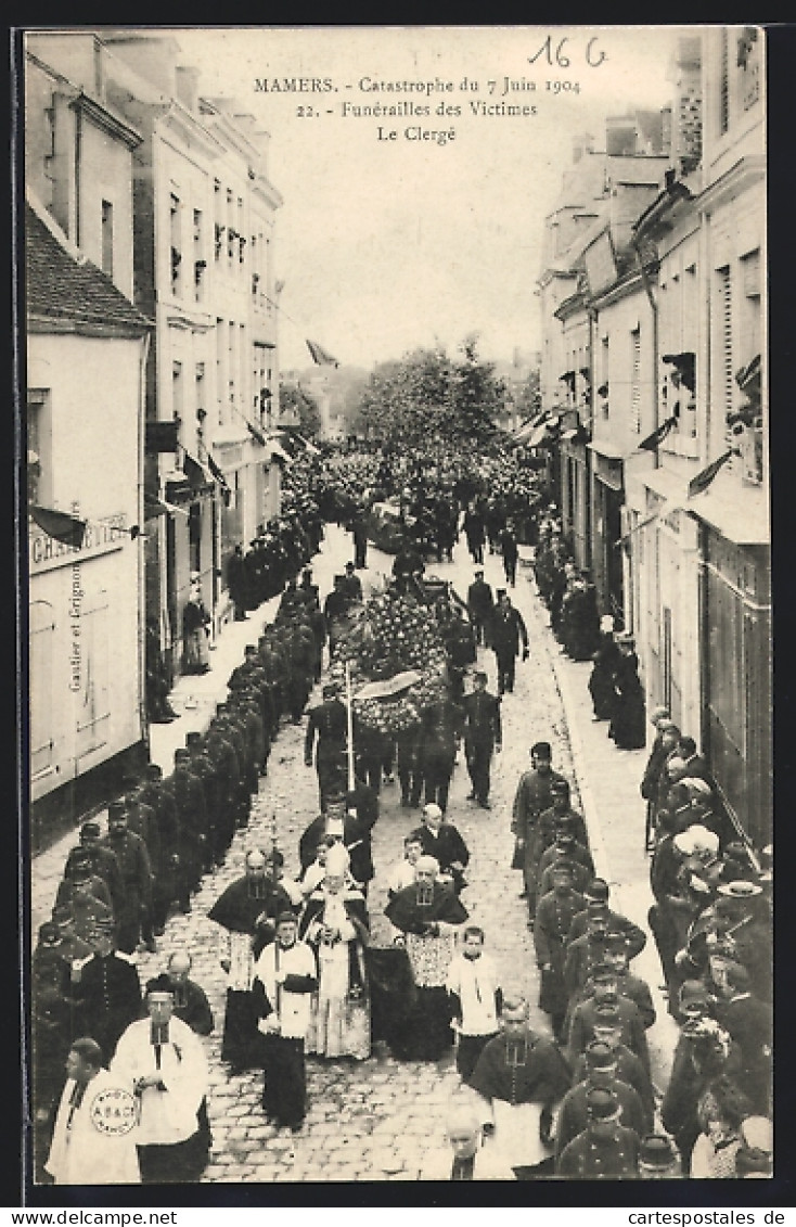 CPA Mamers, Catastrophe Du 7 Juin 1904, Funérailles Des Victimes, Le Clergé  - Mamers