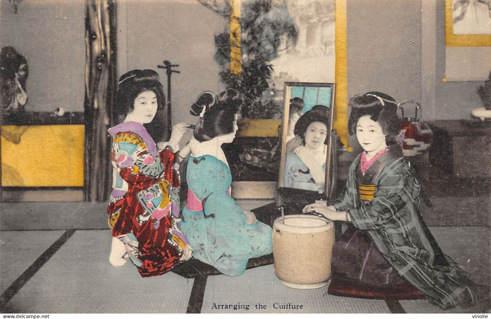 P-24-Mi-Is-2352 : A DAY'S LIFE OF THE JAPANESE GIRLS.  ARRANGING THE COIFFURE - Autres & Non Classés