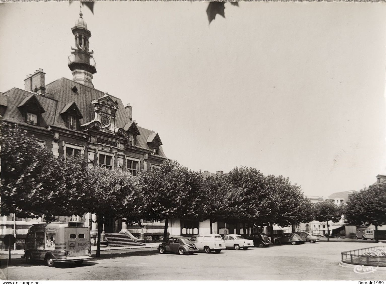 Commentry L'hôtel De Ville - Commentry