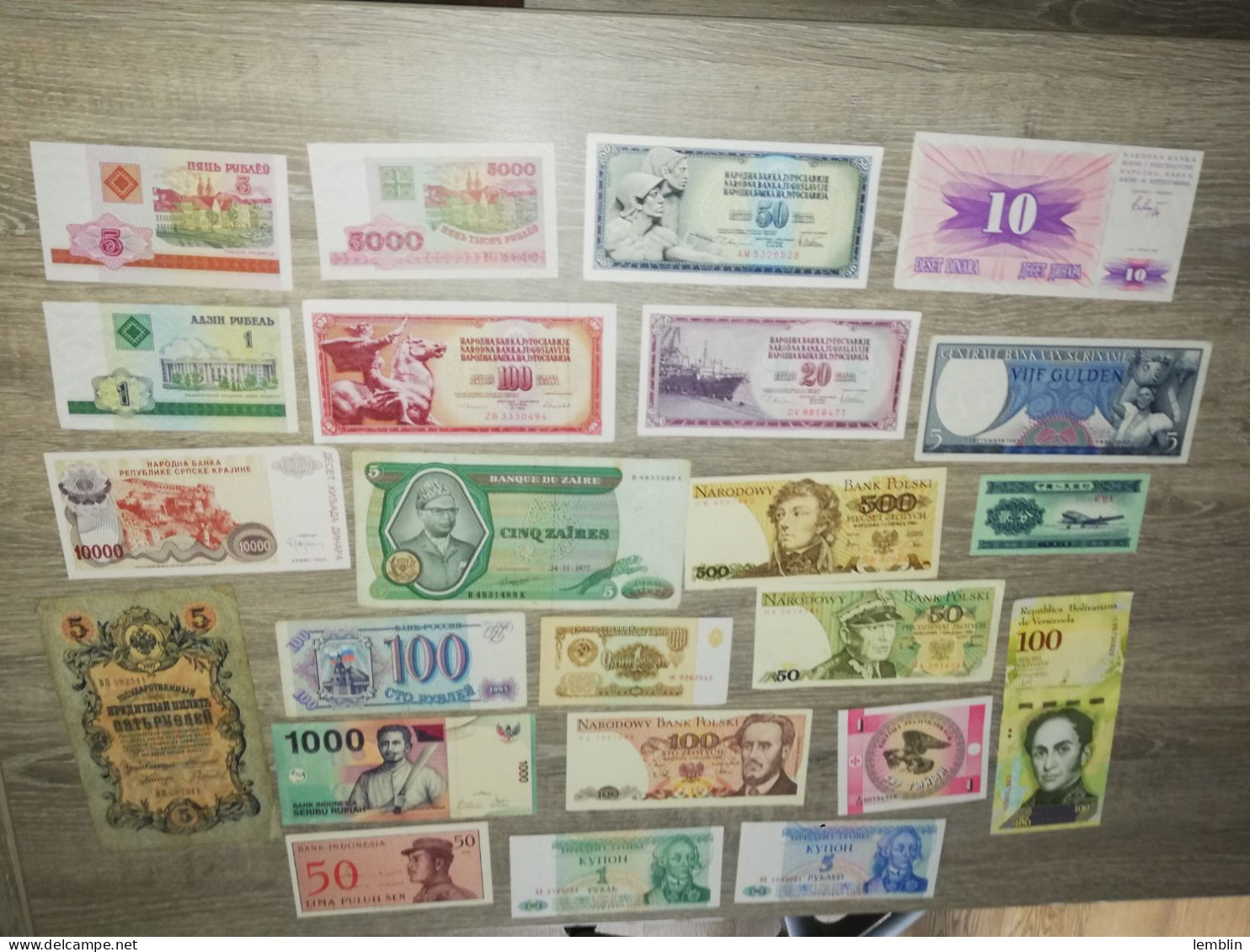 LOT DE 23 BILLETS DU MONDE TOUS DIFFERENTS - Lots & Kiloware - Banknotes