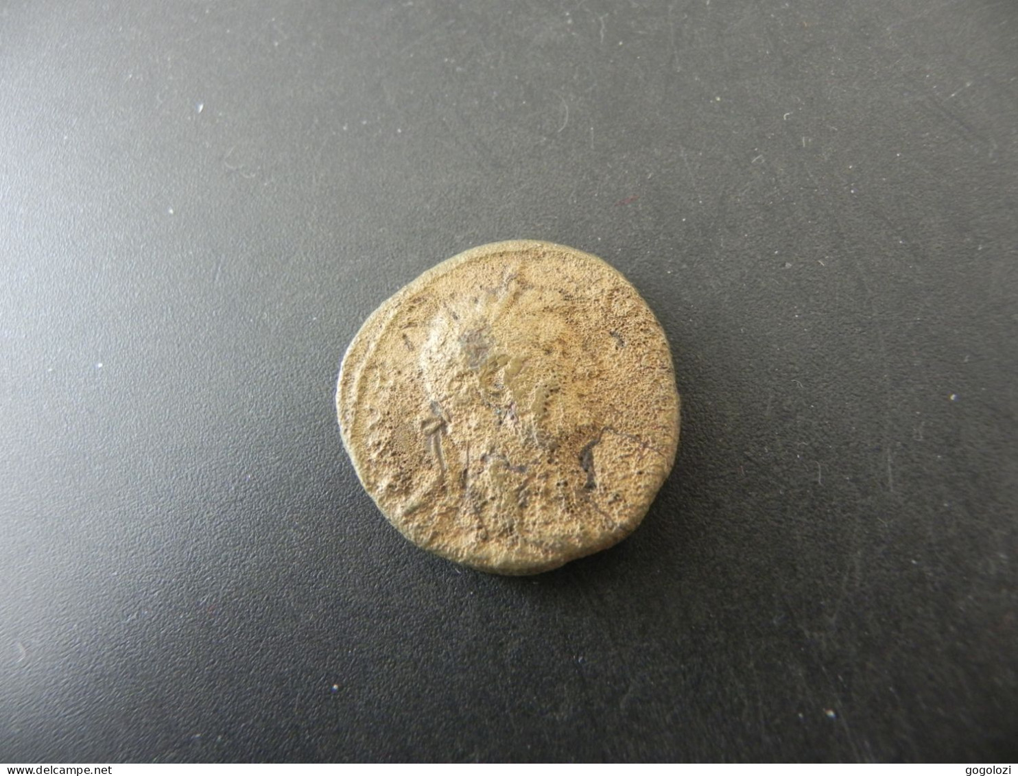 Ancient Roman Coin - To Be Identified - Altri & Non Classificati