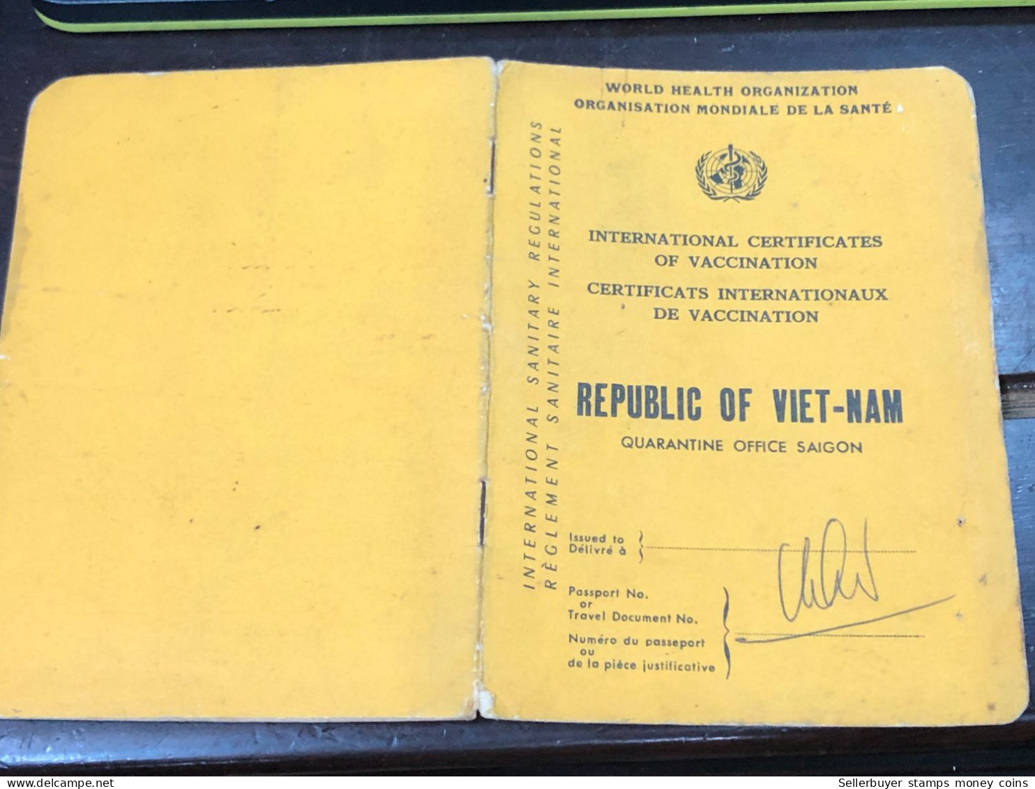 Viet Nam PAPER Blood Donation Book Before 1970  QUALITY: GOOD 1-PCS - Sammlungen