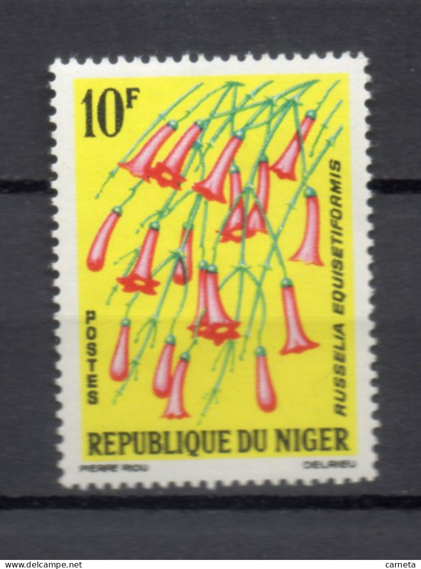 NIGER   N° 136    NEUF SANS CHARNIERE  COTE 0.90€    FLEUR FLORE - Niger (1960-...)