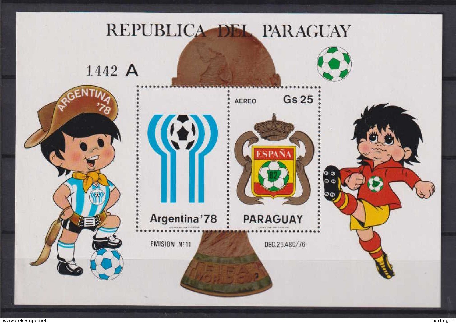 Paraguay Block 347 ** MNH Soccer Futbol 1979 World Champion Ship 1982 - Paraguay