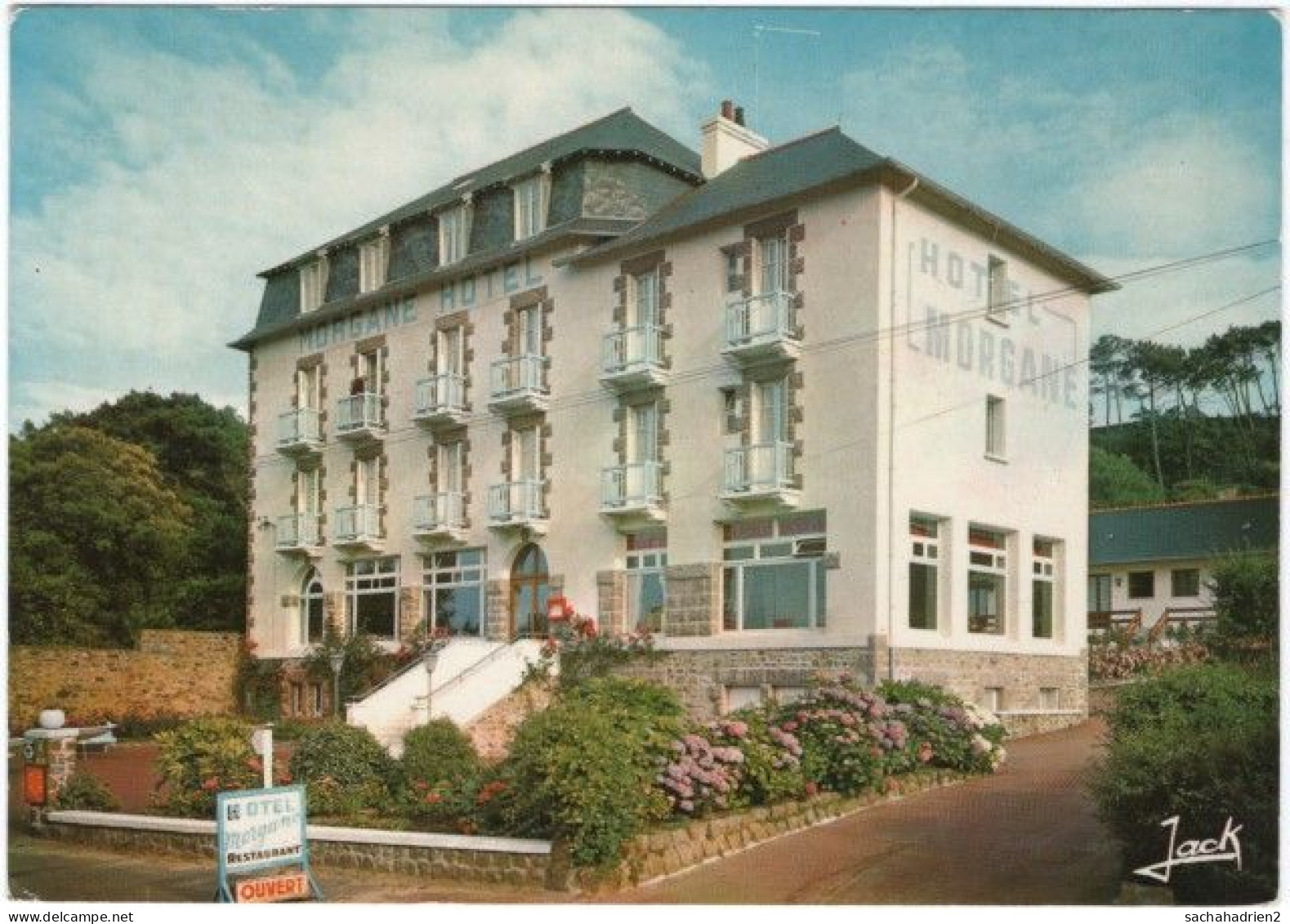 22. Gf. PERROS-GUIREC. Plage De Trestraou. Hôtel Morgane - Perros-Guirec