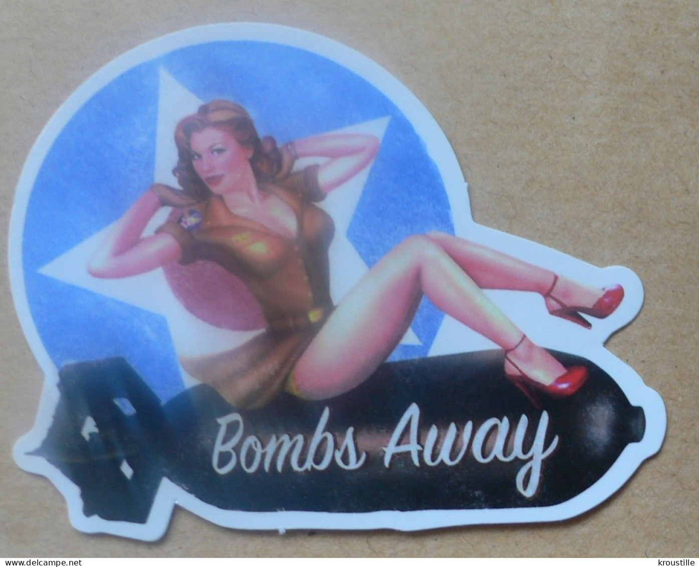 FEMME / SEXY / PIN-UP : AUTOCOLLANT BOMBS AWAY ! N° 2 - Autocollants