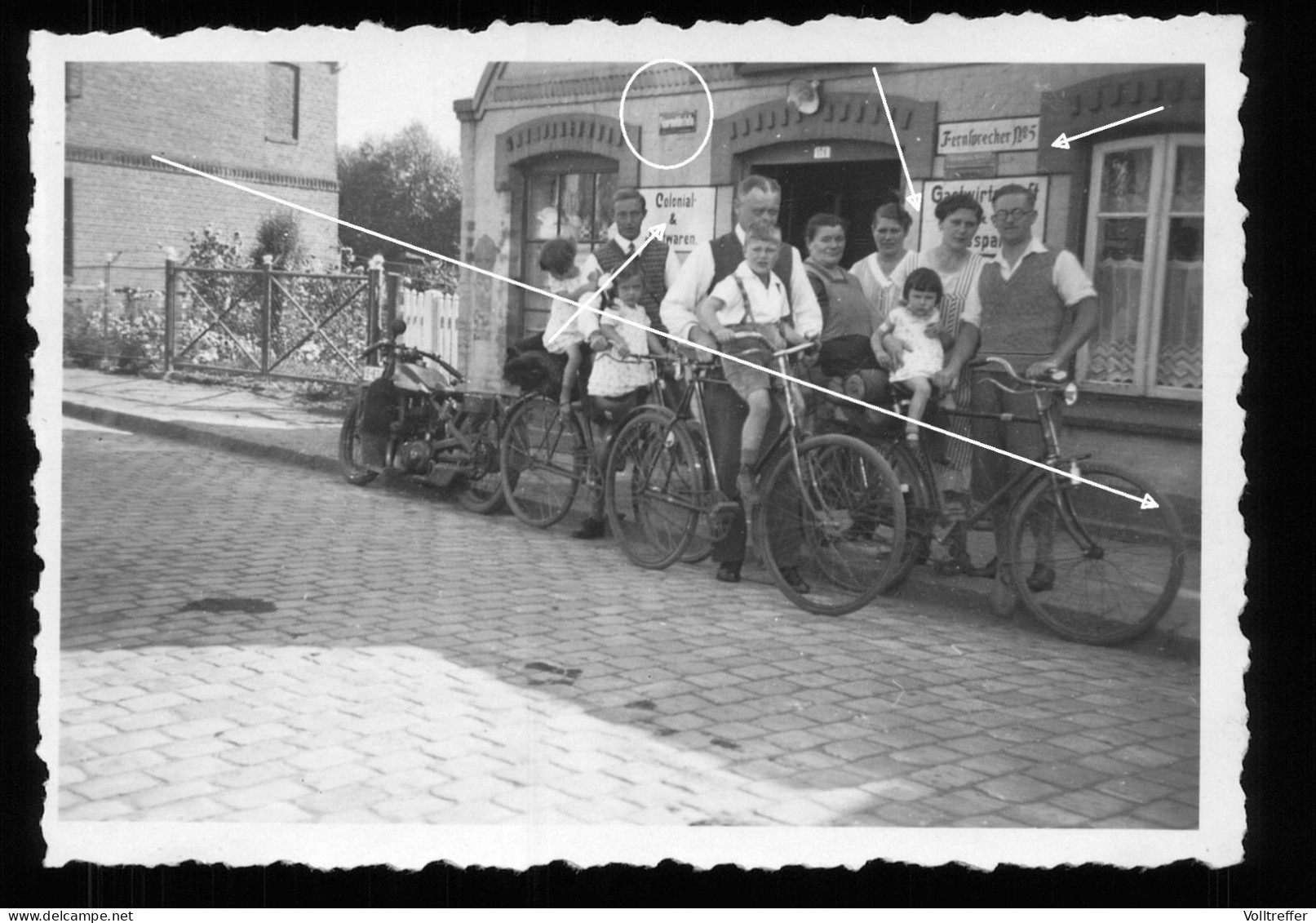 Orig. Foto Bremen Vegesack 1933 Radfahrer Vor Fett- Und Kolonialwaren Gastwirtschaft, Hausnummer 176 Straßenschild - Bremen