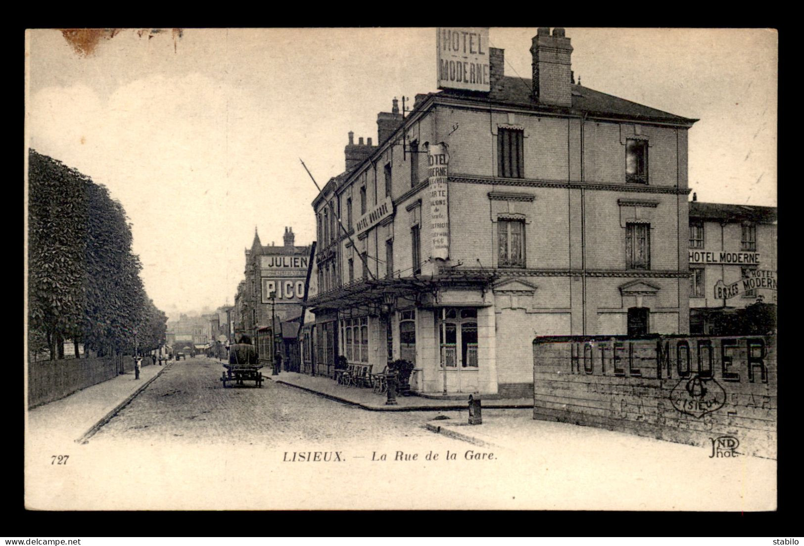 14 - LISIEUX - LA RUE DE LA GARE - HOTEL MODERNE - Lisieux