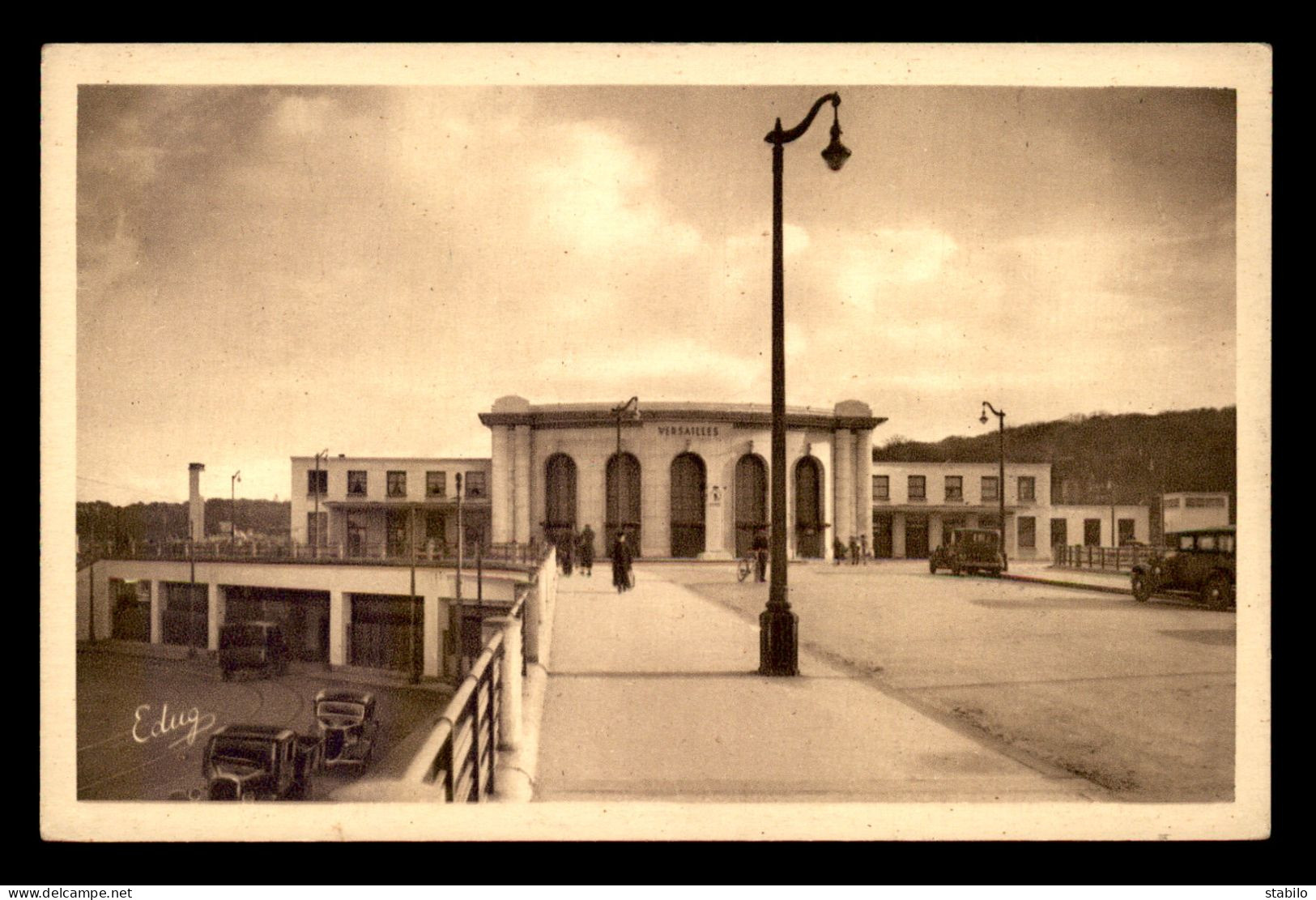 78 - VERSAILLES - GARE DE CHEMIN DE FER DES CHANTIERS - Versailles