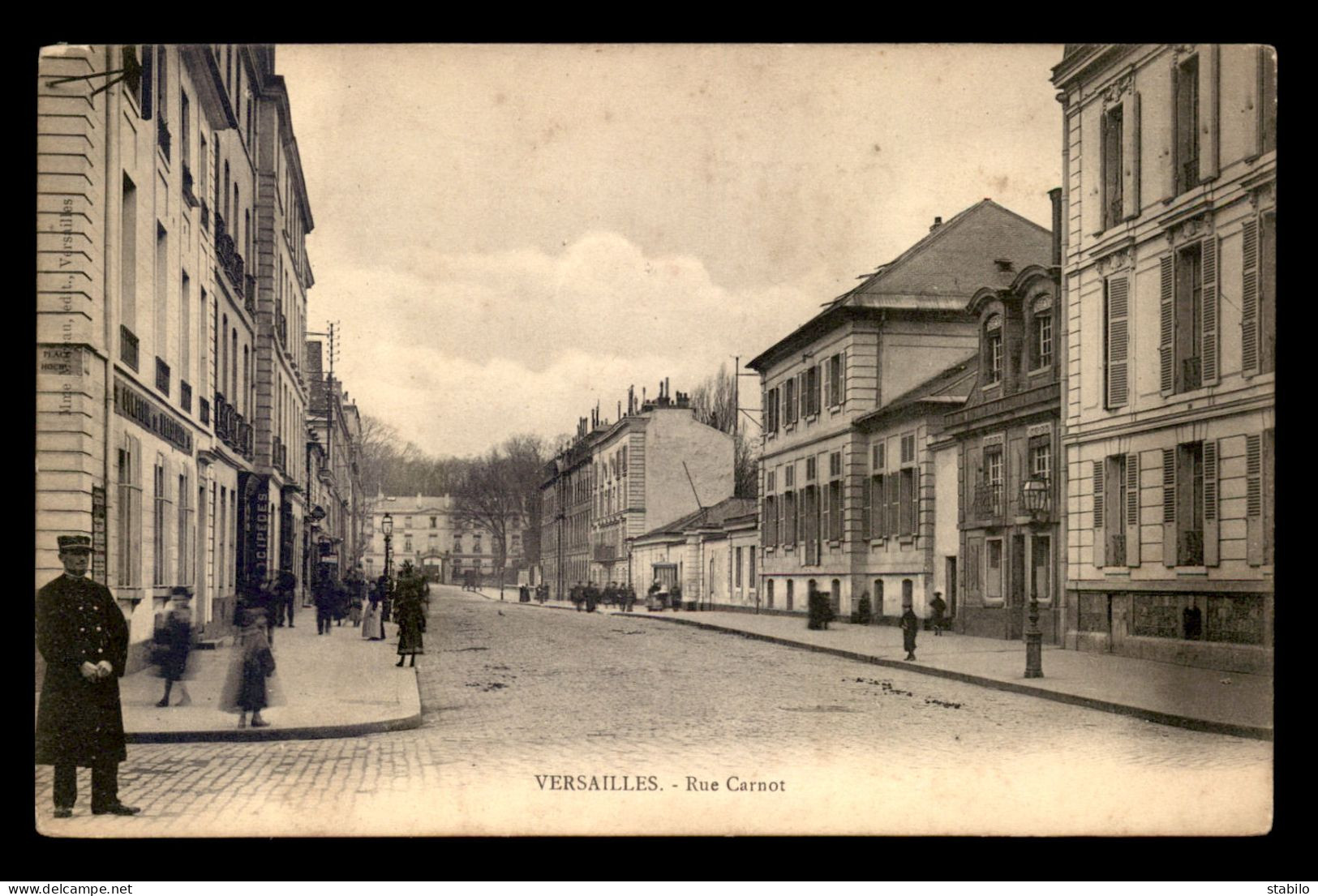 78 - VERSAILLES - RUE CARNOT - Versailles