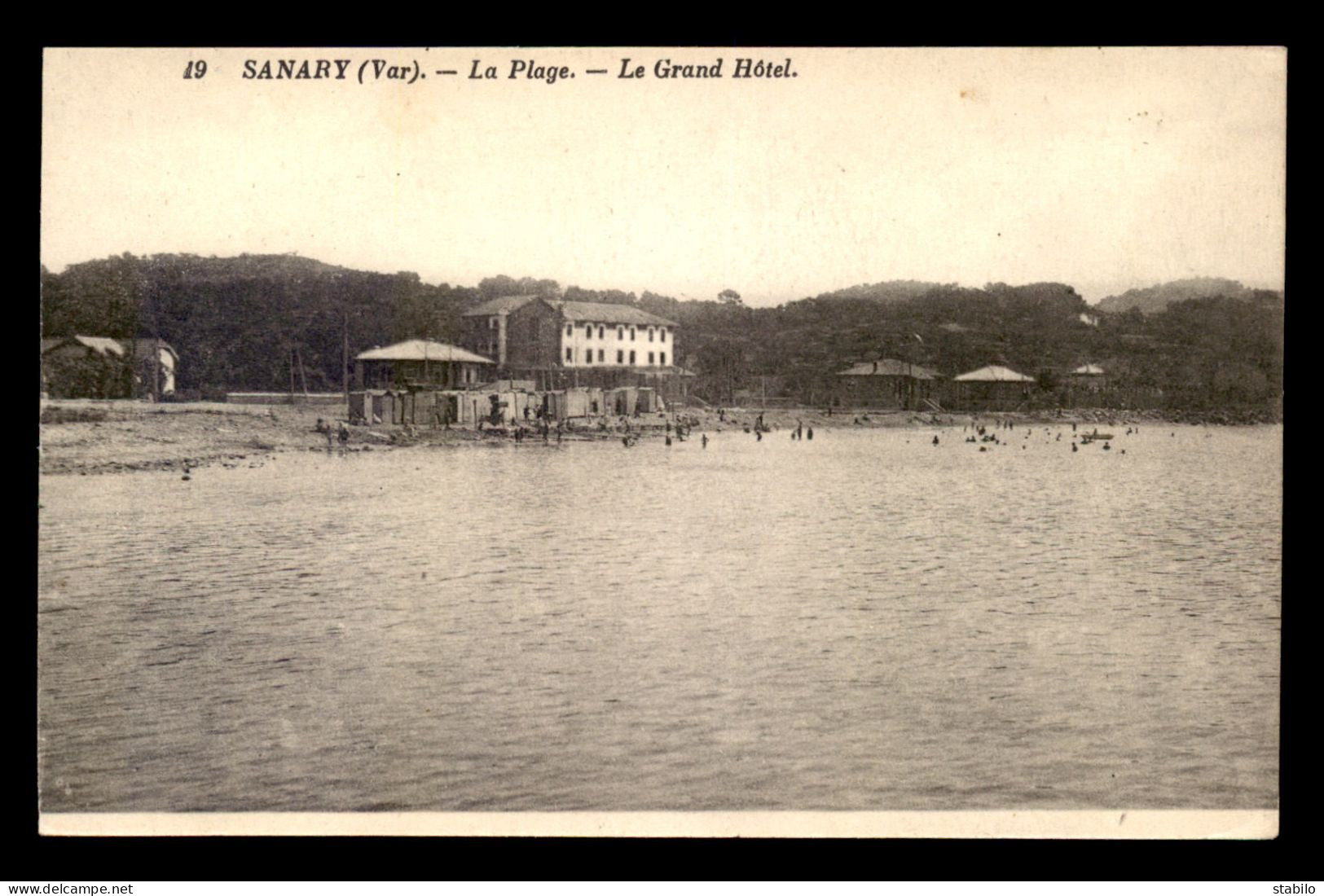 83 - SANARY-SUR-MER - LA PLAGE - LE GRAND HOTEL - Sanary-sur-Mer