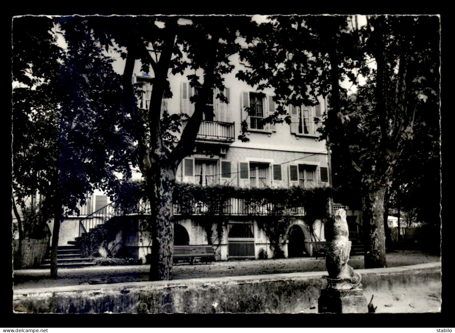 83 - LA GARDE - MAISON DE VACANCES "LA FARANDOLE" - La Garde