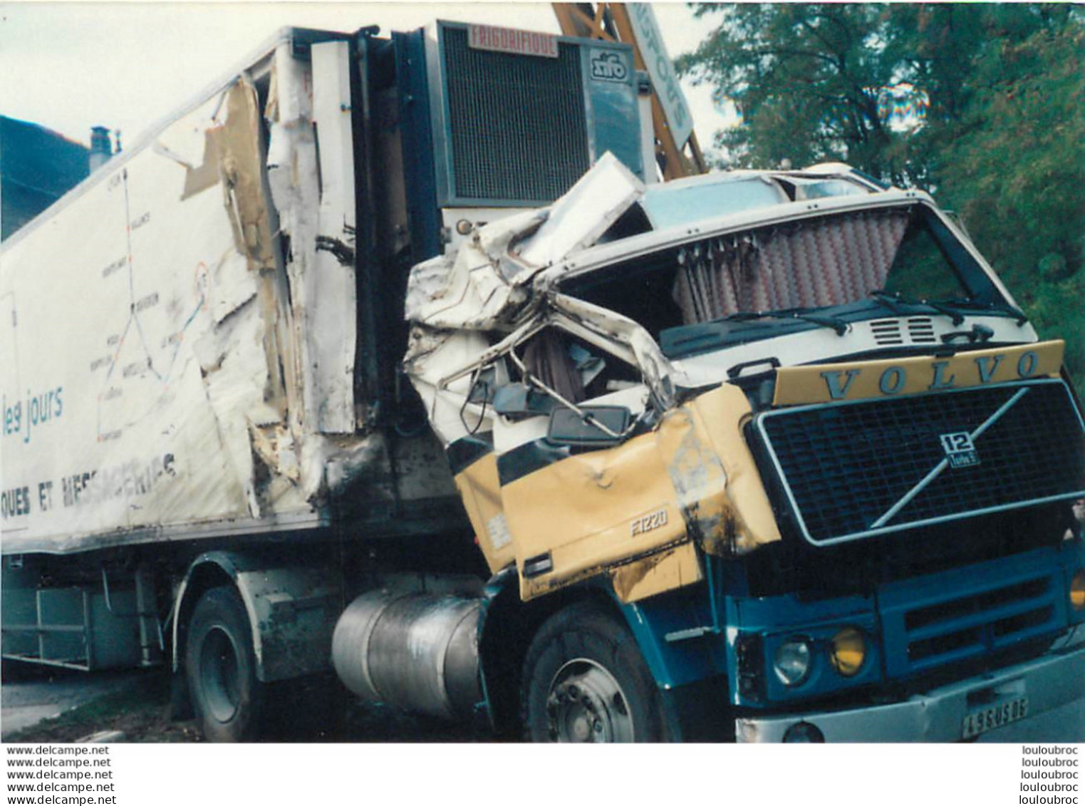 CAMION   VOLVO ACCIDENTE  PHOTO ORIGINALE 11 X 7.50 CM - Automobile